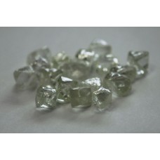 Alrosa to auction special size diamonds